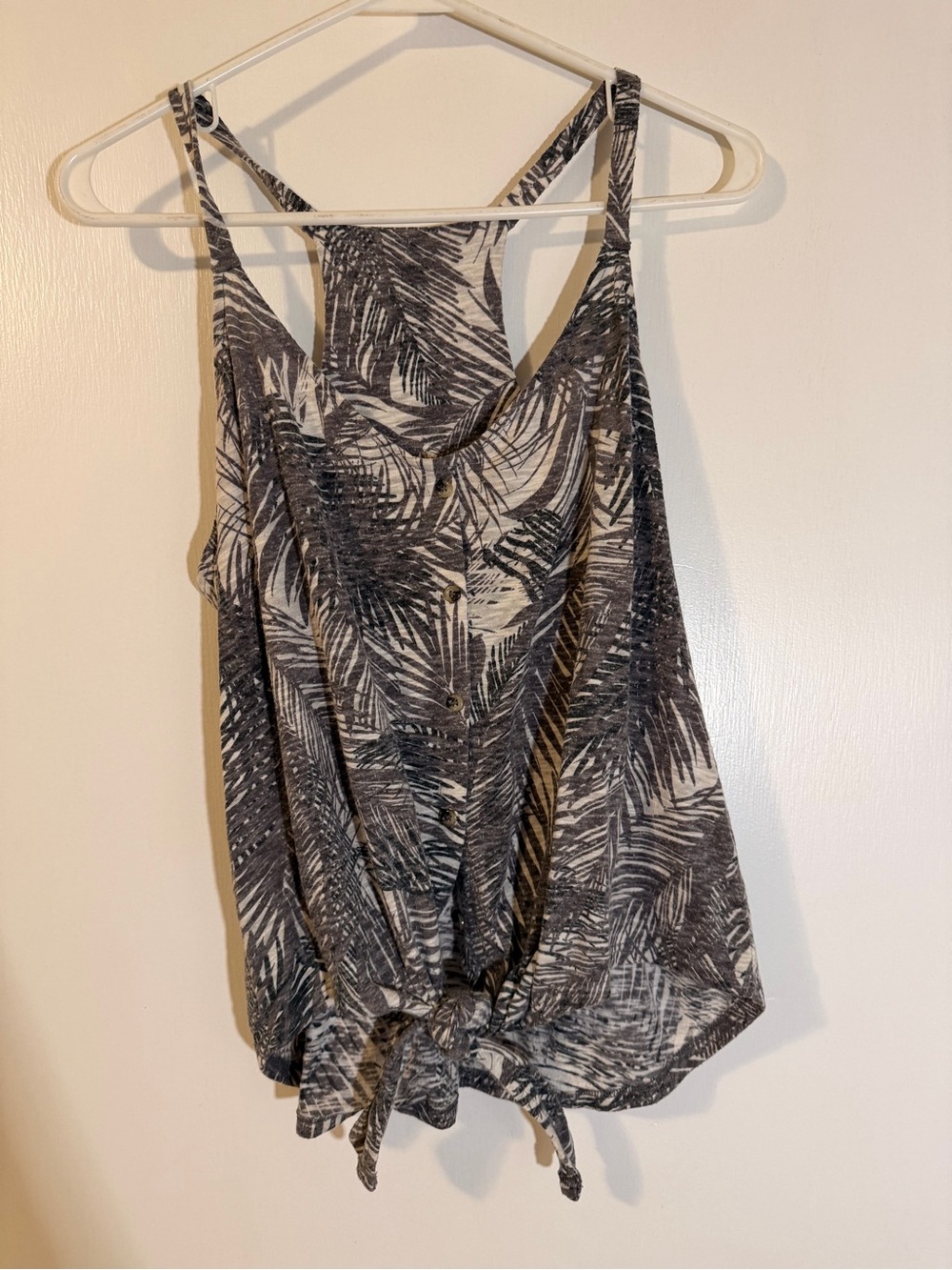 Sleeveless Palm-Print Tie-Front Tank Top - Black & White